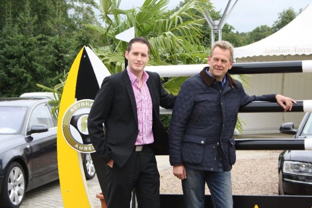 Aureus sponsort Hindernis für Reitverein