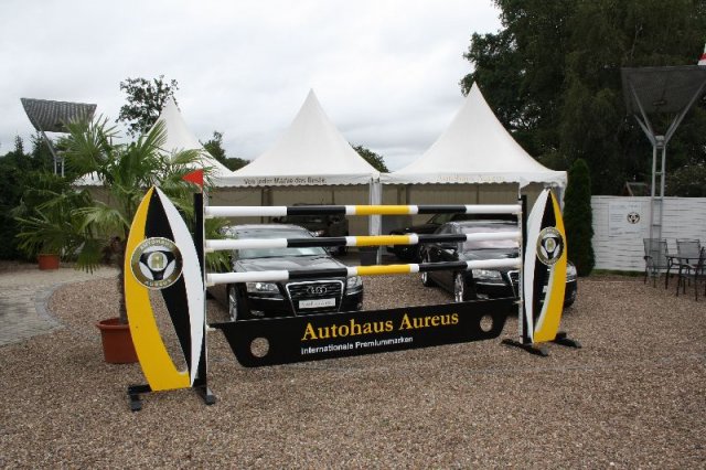 Aureus sponsort Hindernis für Reitverein